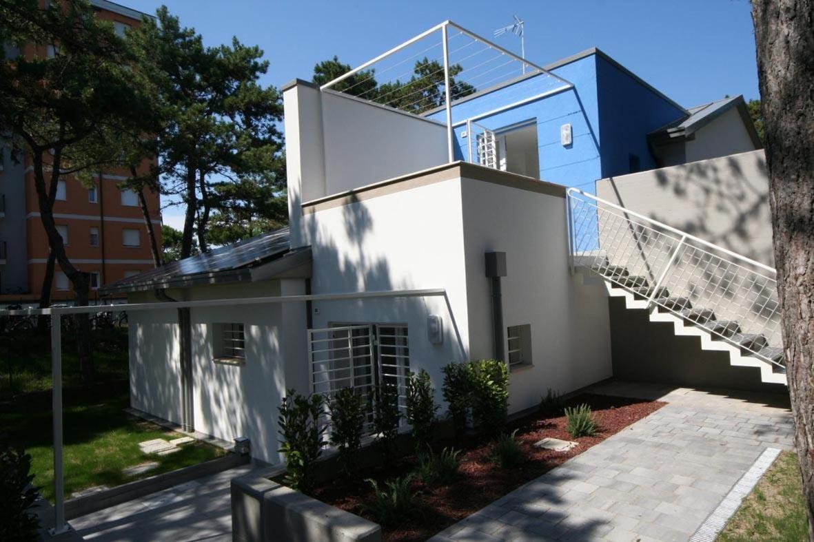 Ba - Carla Apartments - Modern Apartments - Lignano Sabbiadoro Exteriör bild